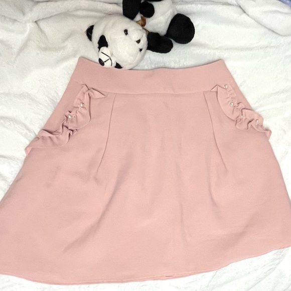 LODISPOTTO ☆ skirt with frilly pockets and pearl detailing - Picture 5 of 10